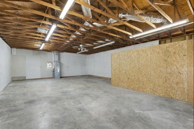 216 4th Street, Joshua, TX 76058