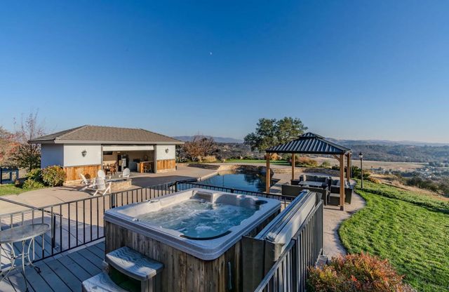 3465 Crestview, Valley Springs, CA 95252