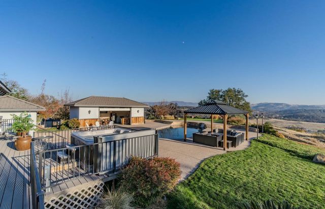 3465 Crestview, Valley Springs, CA 95252