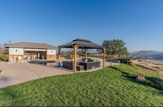 3465 Crestview, Valley Springs, CA 95252