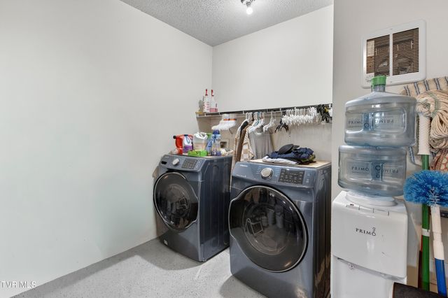 259 Sapling Grove Court, Bristol, VA 24201