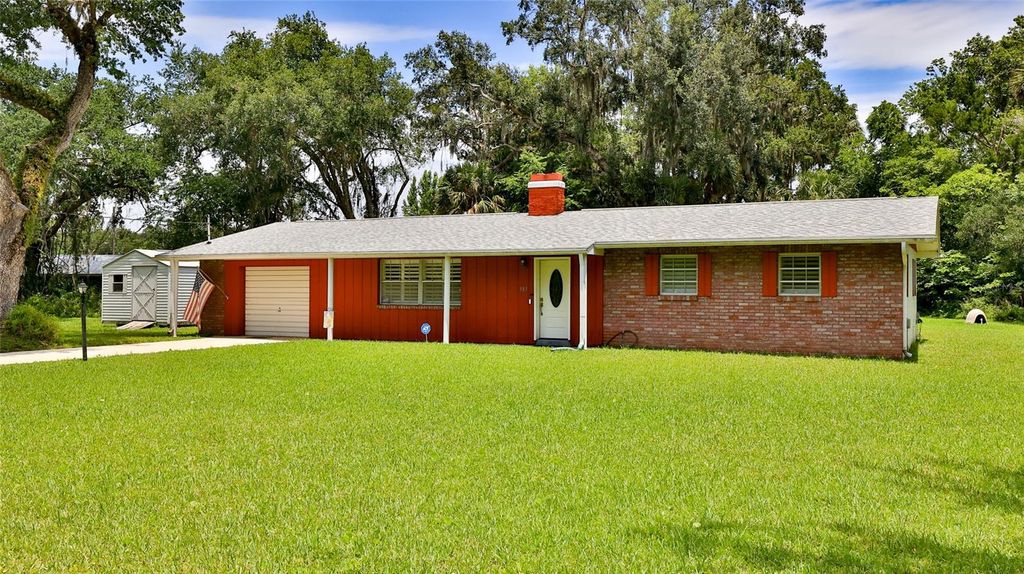 Image 4 of property listing at 585 CORBIN PARK ROAD, New Smyrna Beach, FL 32168