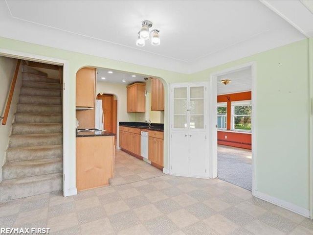 904 Ottawa Drive, Royal Oak, MI 48073