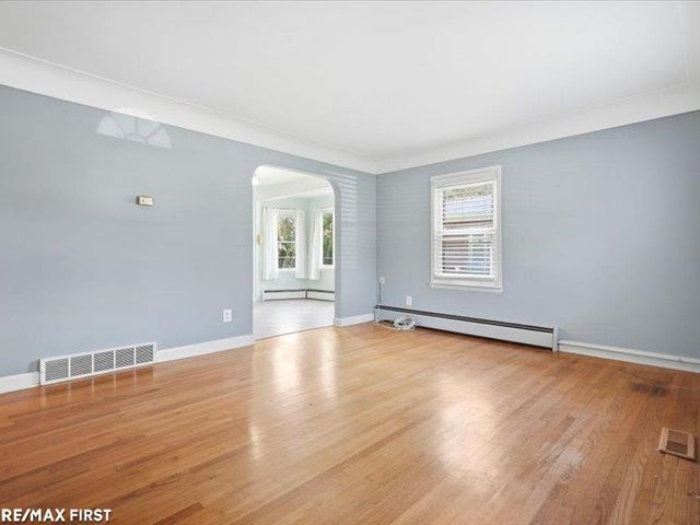 904 Ottawa Drive, Royal Oak, MI 48073
