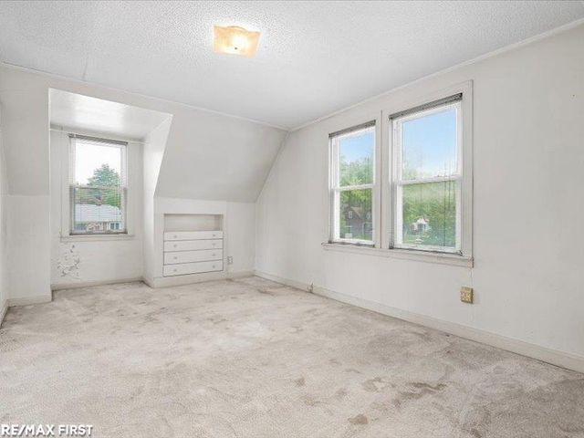 904 Ottawa Drive, Royal Oak, MI 48073