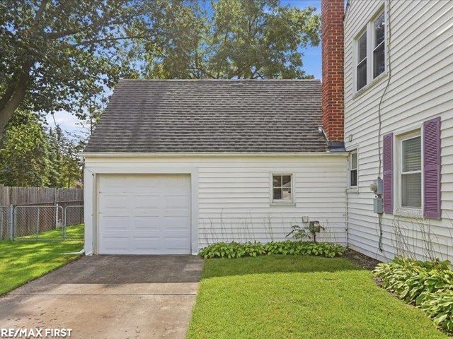 904 Ottawa Drive, Royal Oak, MI 48073