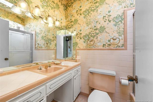 502 W 33rd Street, Lumberton, NC 28358