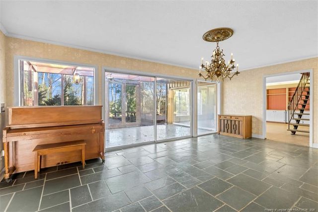 502 W 33rd Street, Lumberton, NC 28358