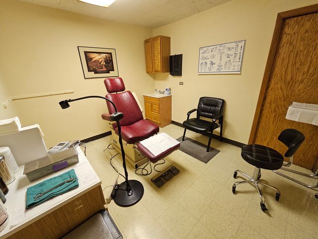 5540 S Pulaski Road 1F, Chicago, IL 60629