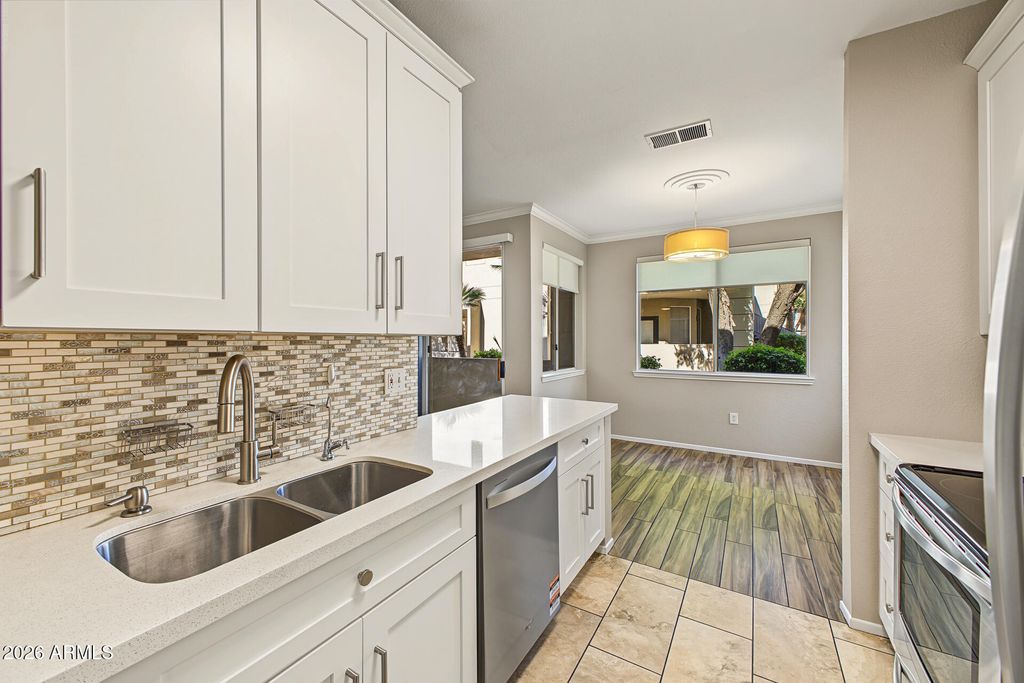 7009 E ACOMA Drive 1133, Scottsdale, AZ 85254 — photo 2