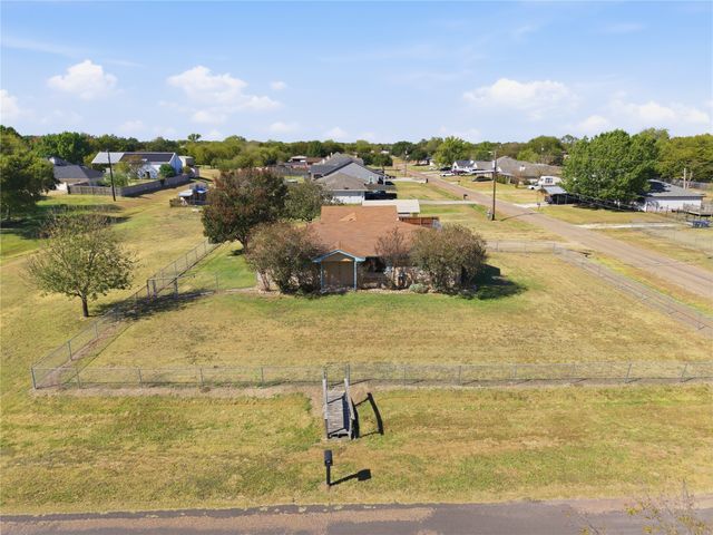 606 Western Drive, Woodway, TX 76712