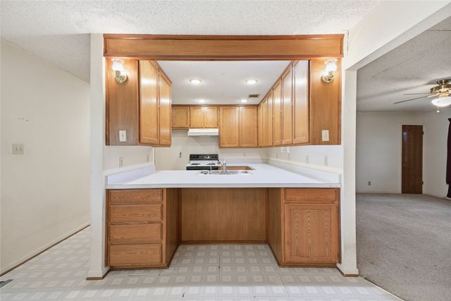 606 Western Drive, Woodway, TX 76712