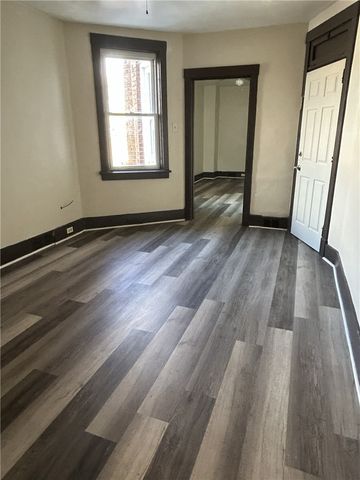 505 Broadway Ave 3, Mckees Rocks, PA 15136