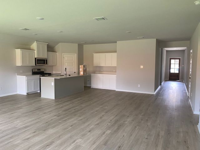 528 Meadow Run Drive, Van Alstyne, TX 75495