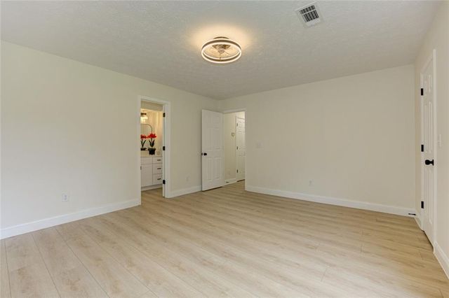 1039 Boardwalk Drive, Lawrenceville, GA 30044