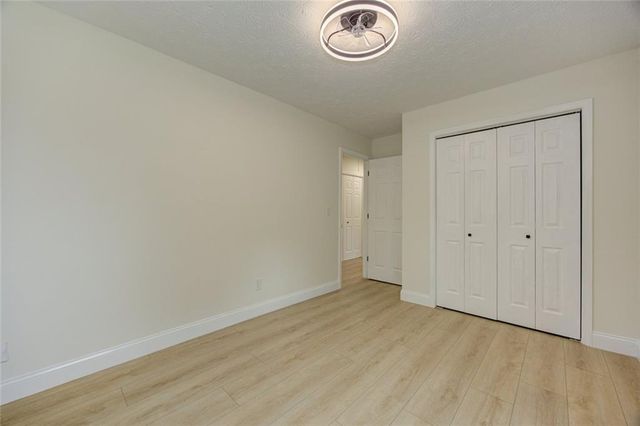 1039 Boardwalk Drive, Lawrenceville, GA 30044