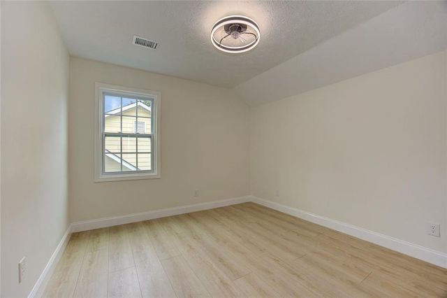 1039 Boardwalk Drive, Lawrenceville, GA 30044