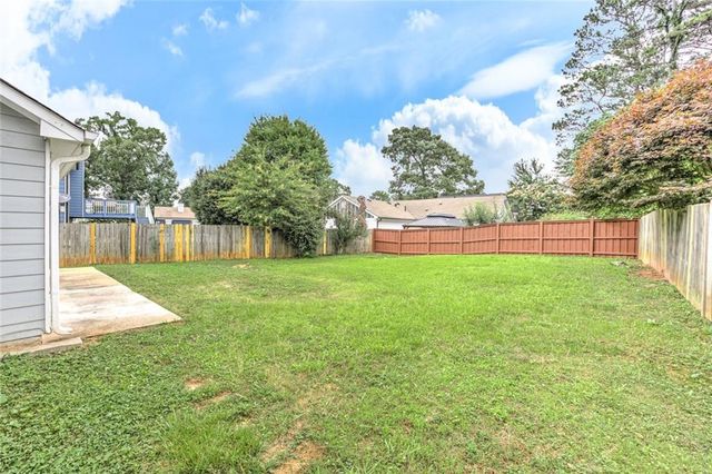 1039 Boardwalk Drive, Lawrenceville, GA 30044