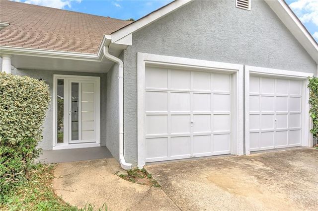 1039 Boardwalk Drive, Lawrenceville, GA 30044