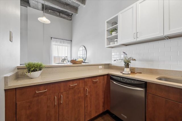 3150 N Sheffield Avenue 606, Chicago, IL 60657