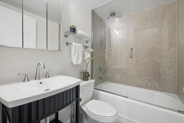 3150 N Sheffield Avenue 606, Chicago, IL 60657