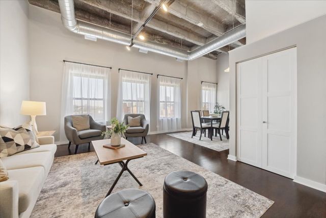 3150 N Sheffield Avenue 606, Chicago, IL 60657