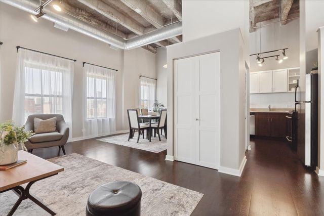 3150 N Sheffield Avenue 606, Chicago, IL 60657