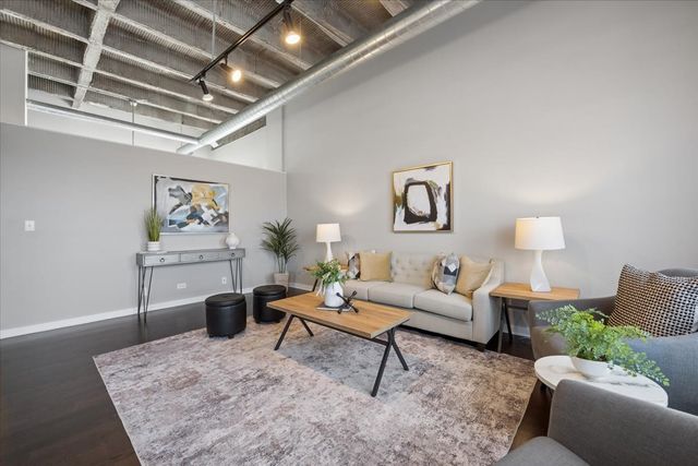 3150 N Sheffield Avenue 606, Chicago, IL 60657