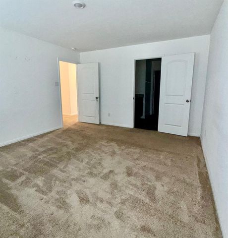 509 Riverdale DR, Jarrell, TX 76537