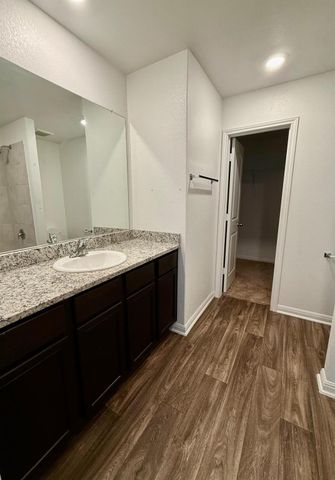 509 Riverdale DR, Jarrell, TX 76537