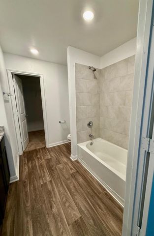 509 Riverdale DR, Jarrell, TX 76537