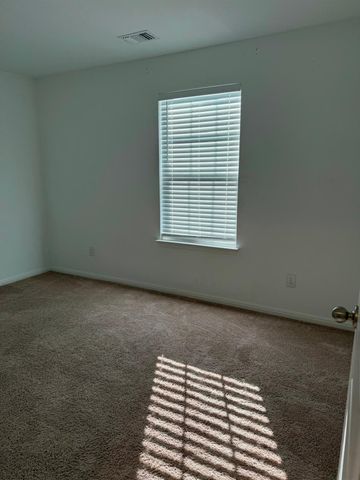 509 Riverdale DR, Jarrell, TX 76537