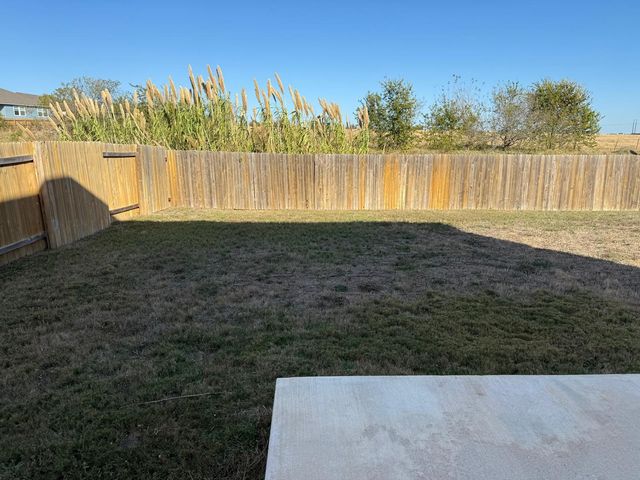 509 Riverdale DR, Jarrell, TX 76537