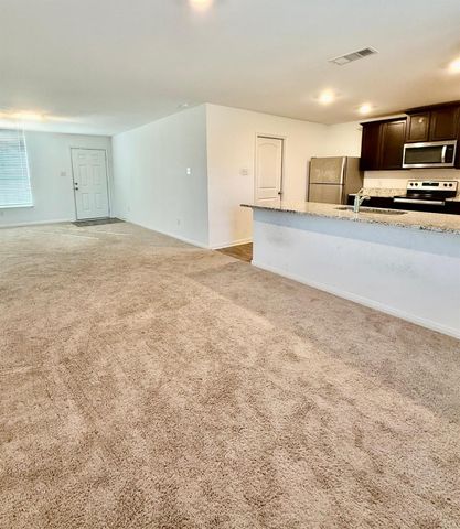 509 Riverdale DR, Jarrell, TX 76537