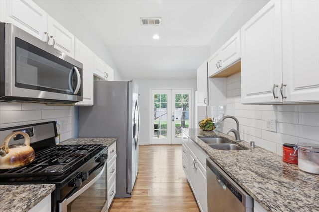 2715 Cary Drive, Mesquite, TX 75150
