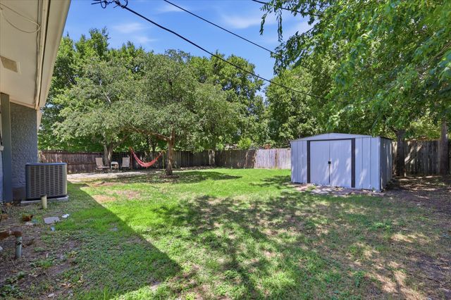 2715 Cary Drive, Mesquite, TX 75150