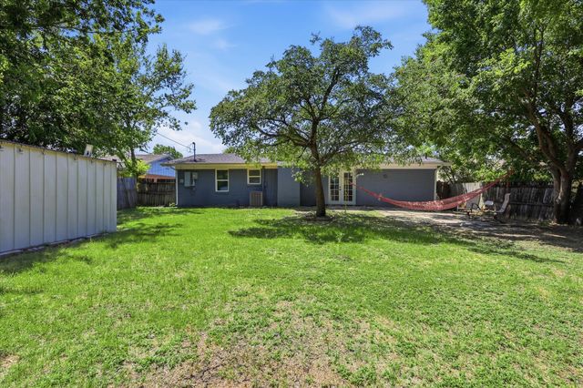 2715 Cary Drive, Mesquite, TX 75150