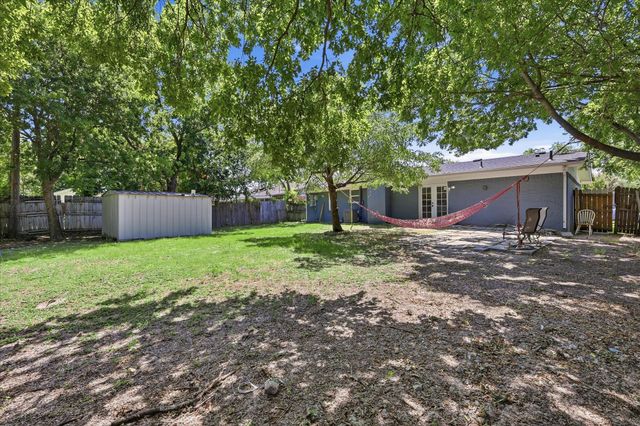 2715 Cary Drive, Mesquite, TX 75150