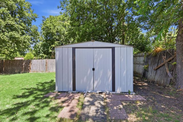 2715 Cary Drive, Mesquite, TX 75150
