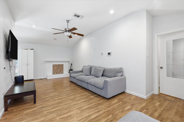 2715 Cary Drive, Mesquite, TX 75150