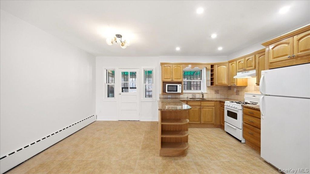 3337 Gunther Avenue, Bronx, NY 10469 — photo 3