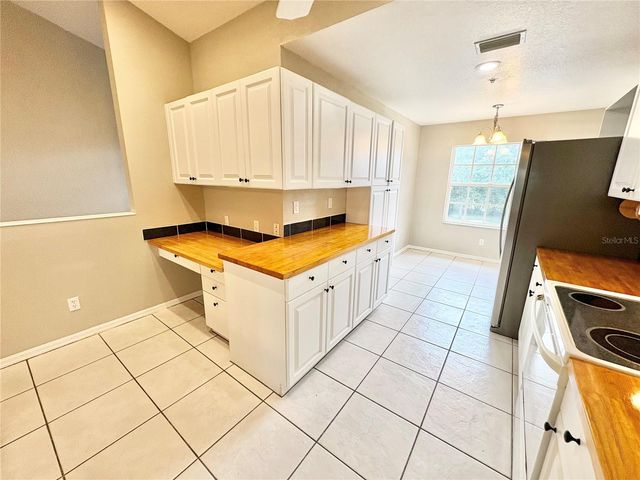 6554 FAIRWAY GARDENS DRIVE 6554, Bradenton, FL 34203