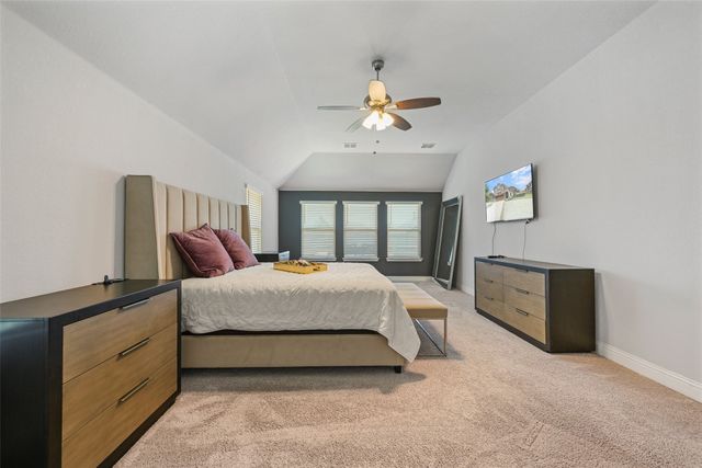 933 Vista Lane, Desoto, TX 75115