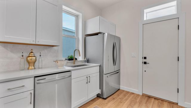 415 Arno Street SE, Albuquerque, NM 87102