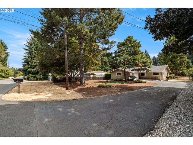 5919 Nw GARFIELD Ave, Vancouver, WA 98663