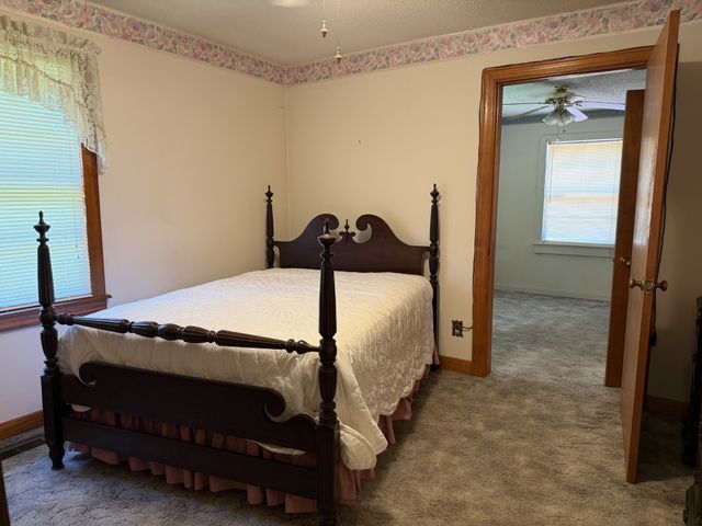804 W Main St, Mcminnville, TN 37110