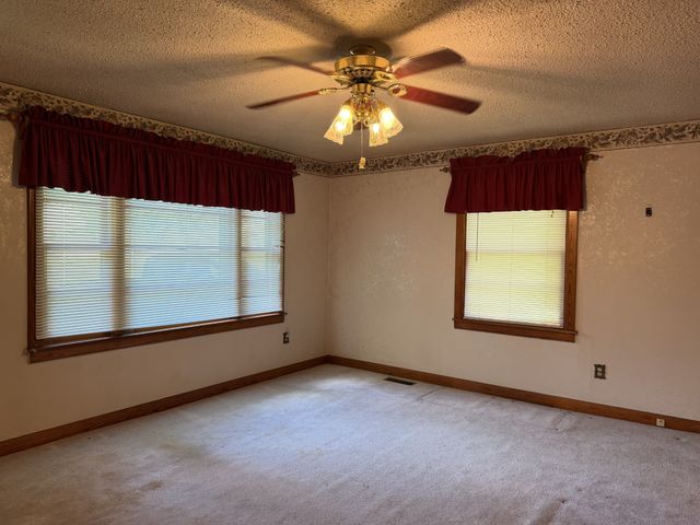 804 W Main St, Mcminnville, TN 37110