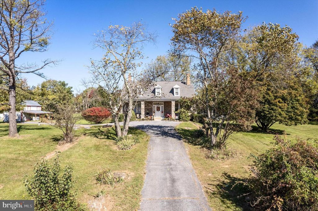 7765 MARTINSBURG PIKE, Shepherdstown, WV 25443