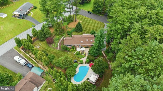 10173 GREEN CLOVER DR, Ellicott City, MD 21042