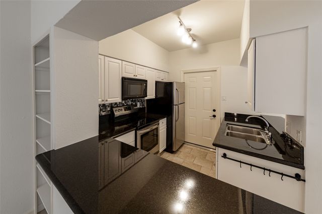 5616 Preston Oaks Road 503, Dallas, TX 75254